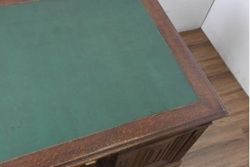 和製アンティーク　大正ロマン　最高級!!　古い洋館から出た素晴らしい作り込みの名品!!格式高い楢(ナラ)材製ニーホールデスク(両袖机、ワークデスク、在宅用、在宅ワーク用)(R-083440)