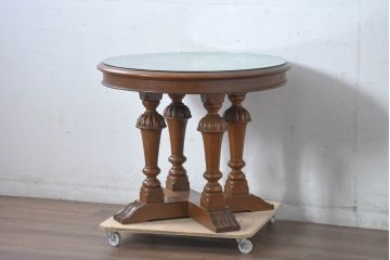 アメリカビンテージ　高級品!!　ガラストップ　上質なチーク材の四本脚コーヒーテーブル(丸テーブル、ラウンドテーブル、2P、3P、4P、三人掛け、四人掛け、二人掛けダイニングテーブル、カフェテーブル、ヴィンテージ)(R-083441)