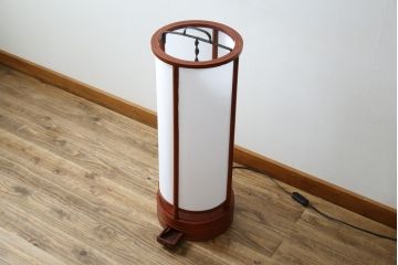 和製アンティーク　漆塗りが美しく和の雰囲気を醸し出す行灯(丸行灯、行燈、照明、フロアスタンド)(R-083453)