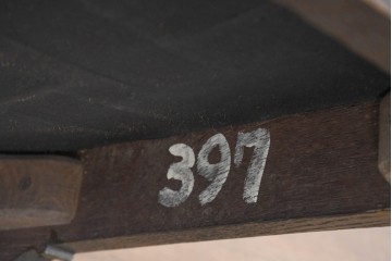 和製アンティーク　大正ロマン　古い洋館で使われていた彫刻入りチェア　(R-083456)