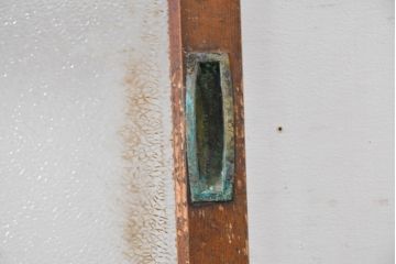 アンティーク建具　昭和レトロな趣を感じる木製のガラス戸1枚(引き戸)(R-083457)