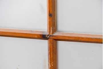 アンティーク建具　昭和レトロな趣を感じる木製のガラス戸1枚(引き戸)(R-083457)