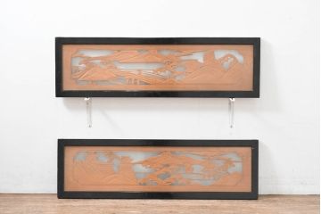 ビンテージ建具　両面ガラス　松の木と古都の情景が素敵な彫刻欄間2枚セット(明かり取り、明り取り、ヴィンテージ)(R-083461)