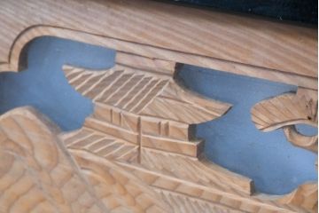 ビンテージ建具　両面ガラス　松の木と古都の情景が素敵な彫刻欄間2枚セット(明かり取り、明り取り、ヴィンテージ)(R-083461)