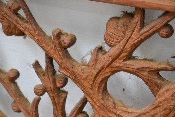 アンティーク建具　昭和初期　両面彫刻が施された松竹梅文様の欄間2枚セット　(R-083466)