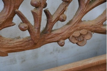 アンティーク建具　昭和初期　両面彫刻が施された松竹梅文様の欄間2枚セット　(R-083466)