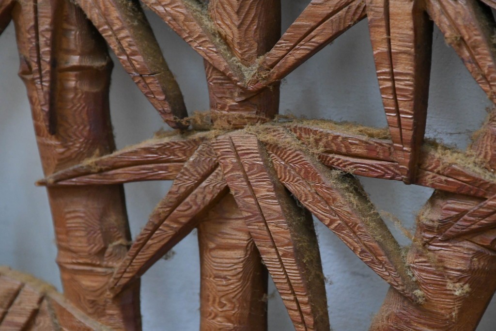 アンティーク建具　昭和初期　両面彫刻が施された松竹梅文様の欄間2枚セット　(R-083466)