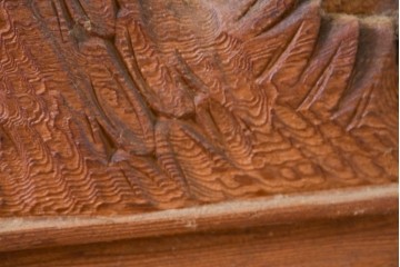 アンティーク建具　昭和初期　両面彫刻が施された松竹梅文様の欄間2枚セット　(R-083466)