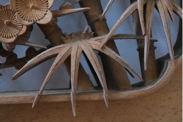 アンティーク建具　最高級　井波彫刻　躍動感と厚みのある松竹梅の彫刻が素敵な両面彫刻欄間2枚セット(明り取り、明かり取り)(R-083469)