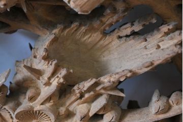 アンティーク建具　最高級　井波彫刻　躍動感と厚みのある松竹梅の彫刻が素敵な両面彫刻欄間2枚セット(明り取り、明かり取り)(R-083469)