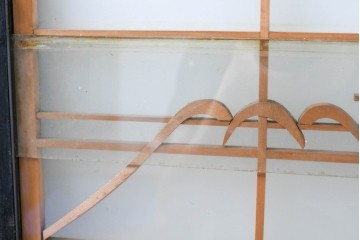 ヴィンテージ建具　昭和中期　海と富士山のモチーフ　組子が入った両面ガラスの書院戸4枚セット　(R-083470)