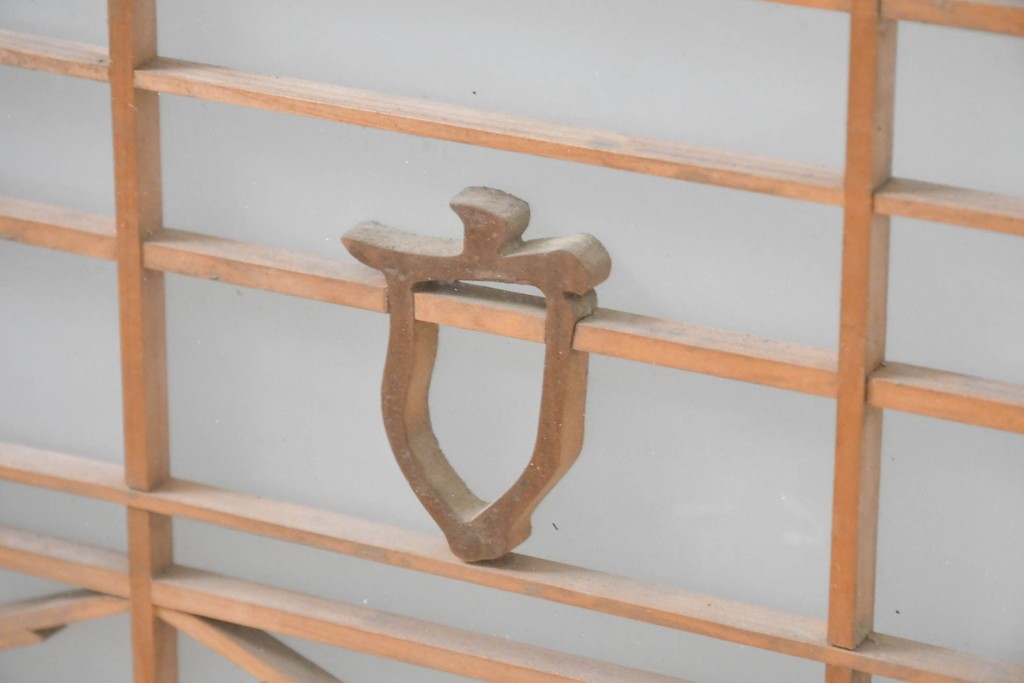 ヴィンテージ建具　昭和中期　海と富士山のモチーフ　組子が入った両面ガラスの書院戸4枚セット　(R-083470)