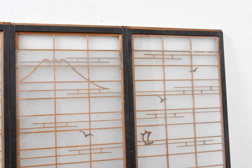 ヴィンテージ建具　昭和中期　海と富士山のモチーフ　組子が入った両面ガラスの書院戸4枚セット　(R-083470)