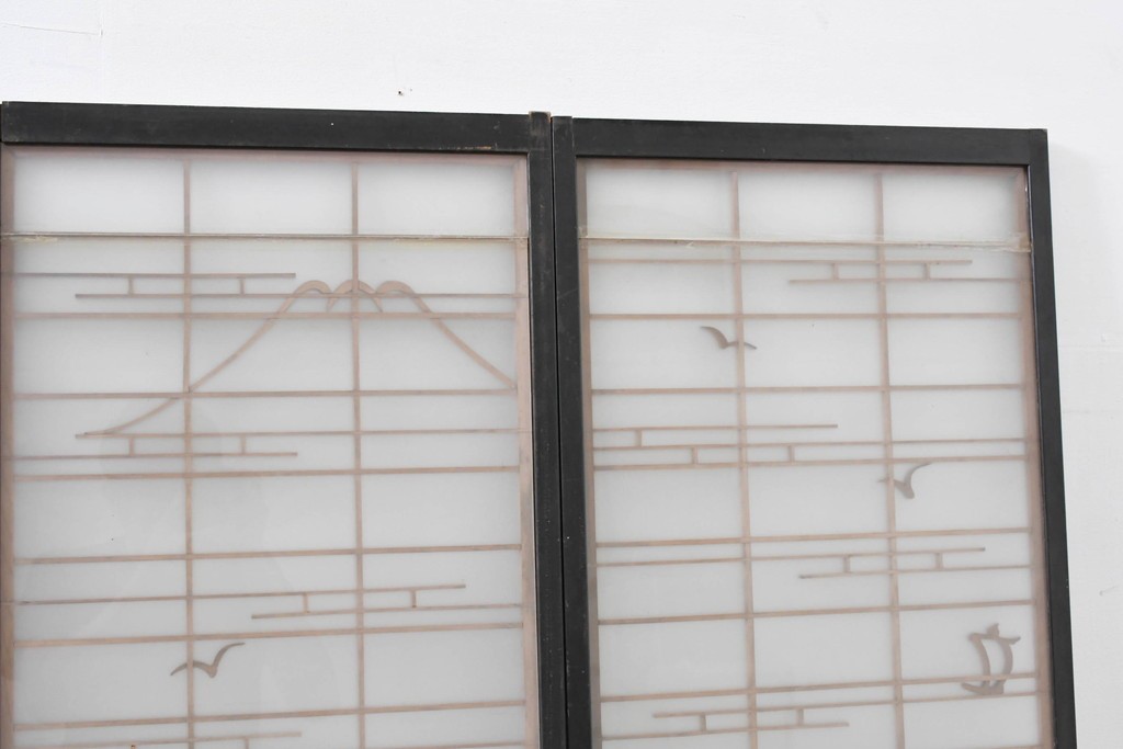 ヴィンテージ建具　昭和中期　海と富士山のモチーフ　組子が入った両面ガラスの書院戸4枚セット　(R-083470)