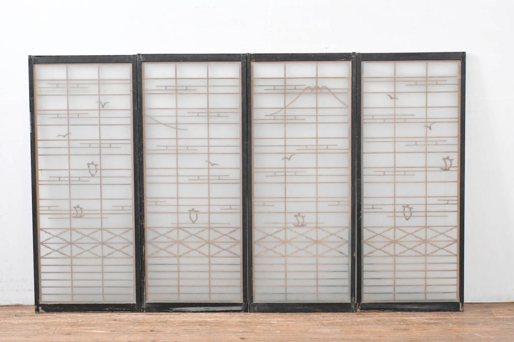 ヴィンテージ建具　昭和中期　海と富士山のモチーフ　組子が入った両面ガラスの書院戸4枚セット　(R-083470)