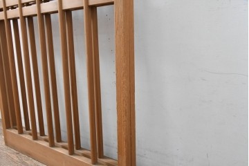 ヴィンテージ建具　昭和後期　透かし彫り入りの格子戸2枚セット　(R-083472)
