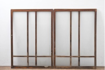 アンティーク建具　昭和初期　デザインガラス入り　素朴な木枠の窓2枚セット　(R-083473)