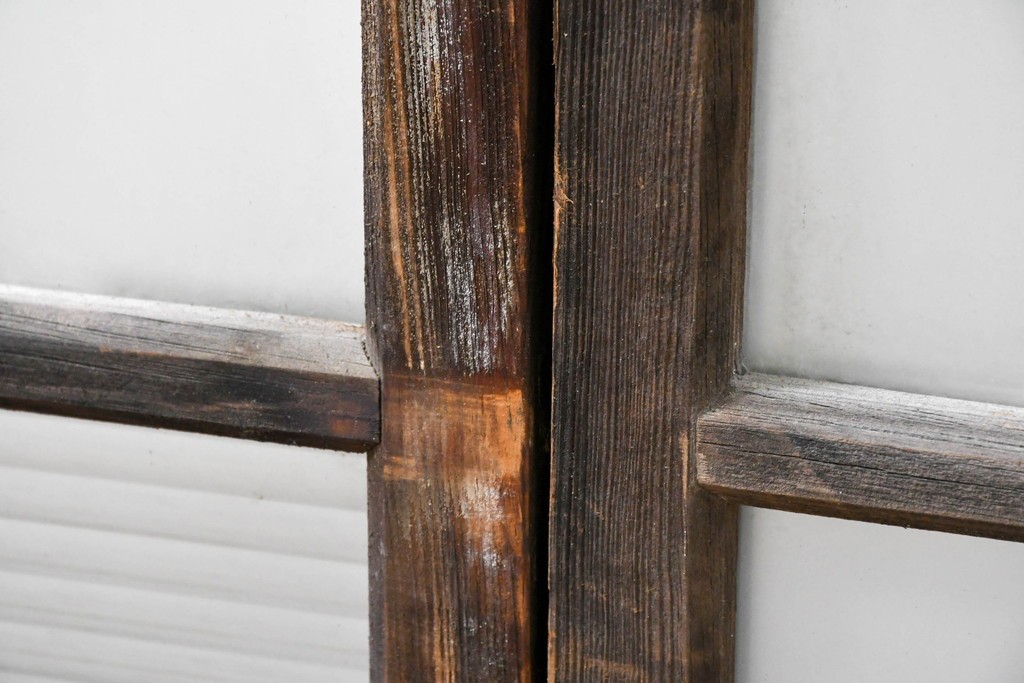 アンティーク建具　昭和初期　デザインガラス入り　素朴な木枠の窓2枚セット　(R-083473)