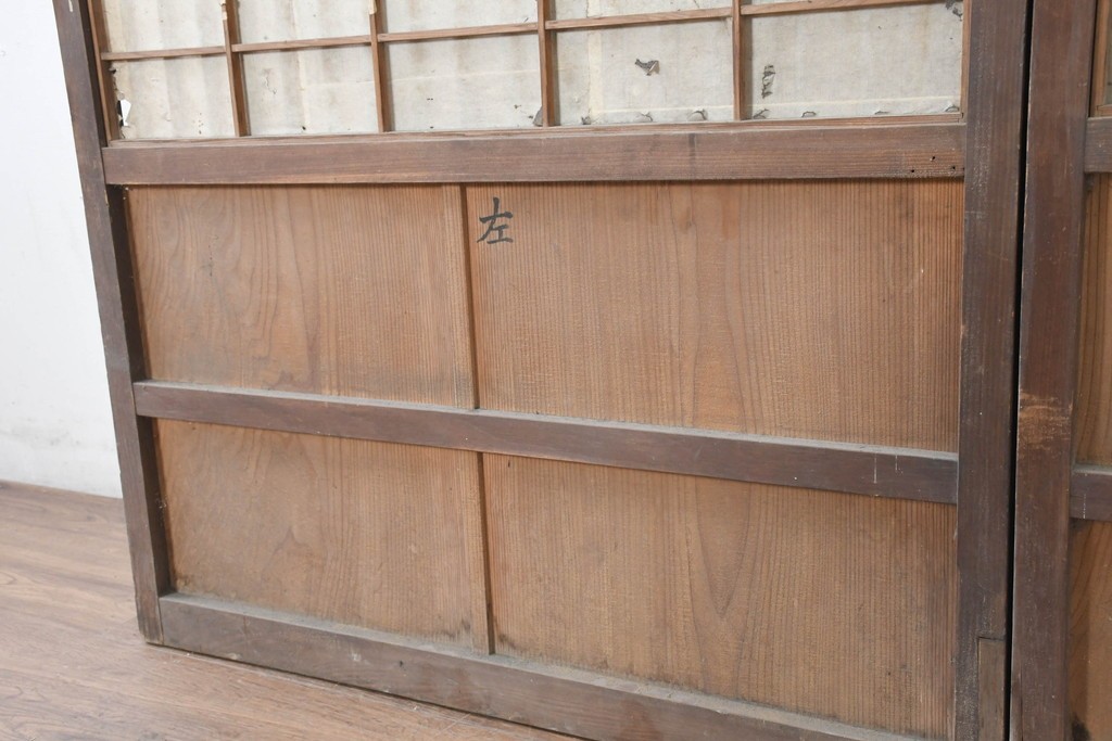 アンティーク建具　明治大正期　古い木味が魅力の裏障子付き格子戸2枚セット　(R-083478)