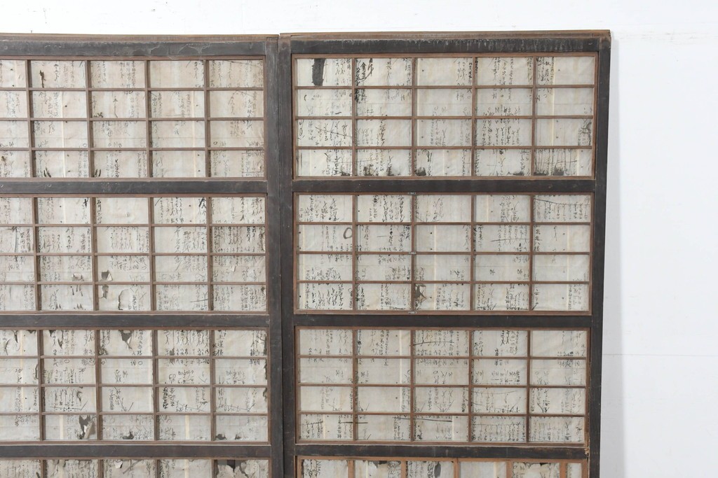 アンティーク建具　明治期　味わいのある木味の裏障子付き格子戸3枚セット　(R-083480)