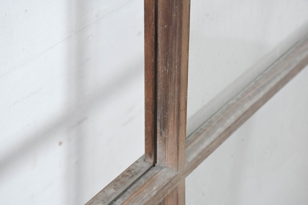 アンティーク建具　昭和初期　ガラス面を大きくとった素朴な引き戸1枚　(R-083482)