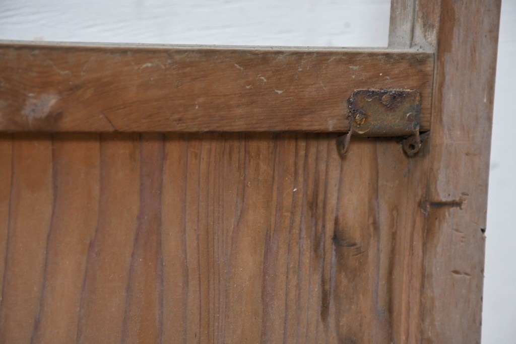 アンティーク建具　昭和初期　ガラス面を大きくとった素朴な引き戸1枚　(R-083482)