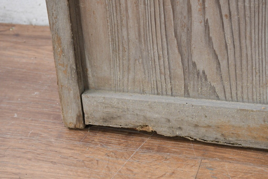 アンティーク建具　昭和初期　ガラス面を大きくとった素朴な引き戸1枚　(R-083482)