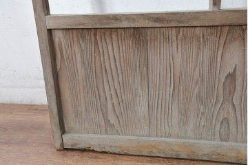 アンティーク建具　昭和初期　ガラス面を大きくとった素朴な引き戸1枚　(R-083482)