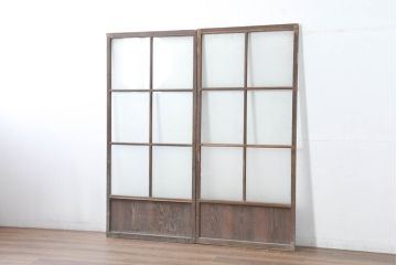 アンティーク建具　使い込まれた風合いが味わい深いガラス戸2枚セット(引き戸)(R-083483)