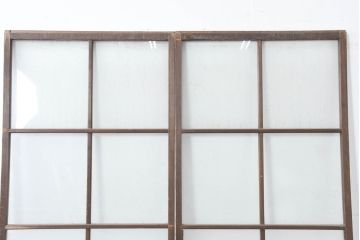 アンティーク建具　使い込まれた風合いが味わい深いガラス戸2枚セット(引き戸)(R-083483)