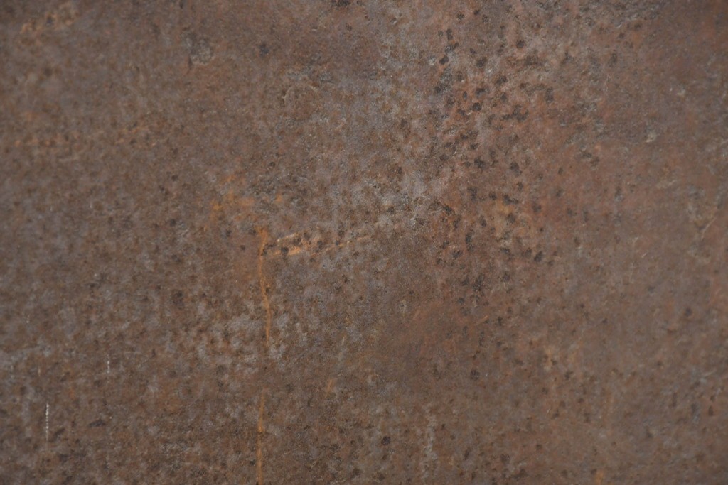 和製アンティーク　明治大正期　引き手の意匠が特徴の重厚な両開き鉄扉窓2枚(1対)セット　(R-083487)