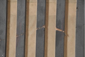 アンティーク建具　シンプルでありながらも奥ゆかしい日本の美を感じさせる格子戸1枚(引き戸、障子戸)(リペア時障子は張りません)(R-083489)