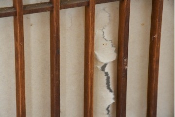 アンティーク建具　明治大正期　重厚な木枠の障子帯戸3枚セット　(R-083491)