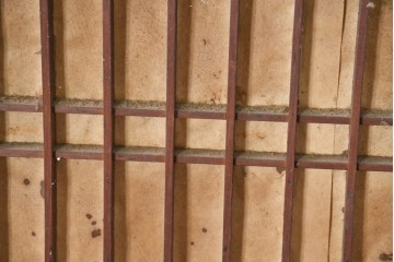 アンティーク建具　明治大正期　重厚な木枠の障子帯戸3枚セット　(R-083491)