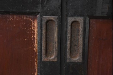 アンティーク建具　明治大正期　重厚な木枠の板戸4枚セット　(R-083492)