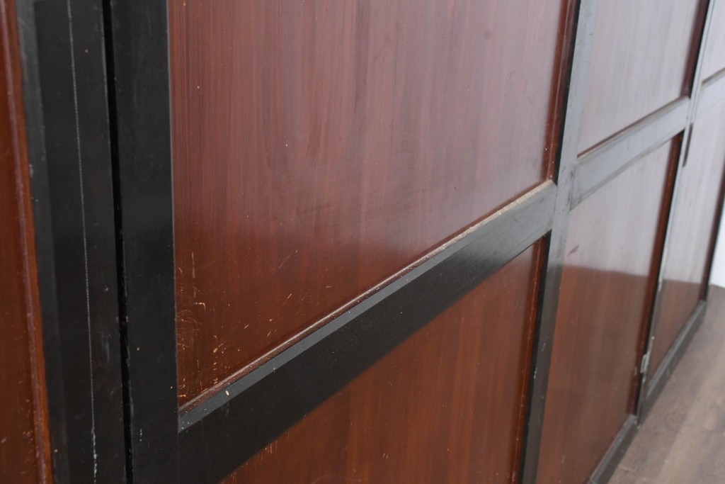 アンティーク建具　明治大正期　重厚な木枠の板戸4枚セット　(R-083492)