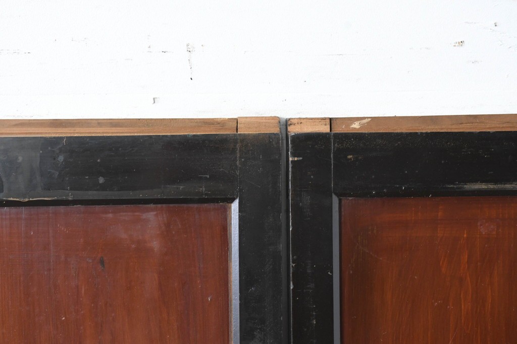 アンティーク建具　明治大正期　重厚な木枠の板戸4枚セット　(R-083492)