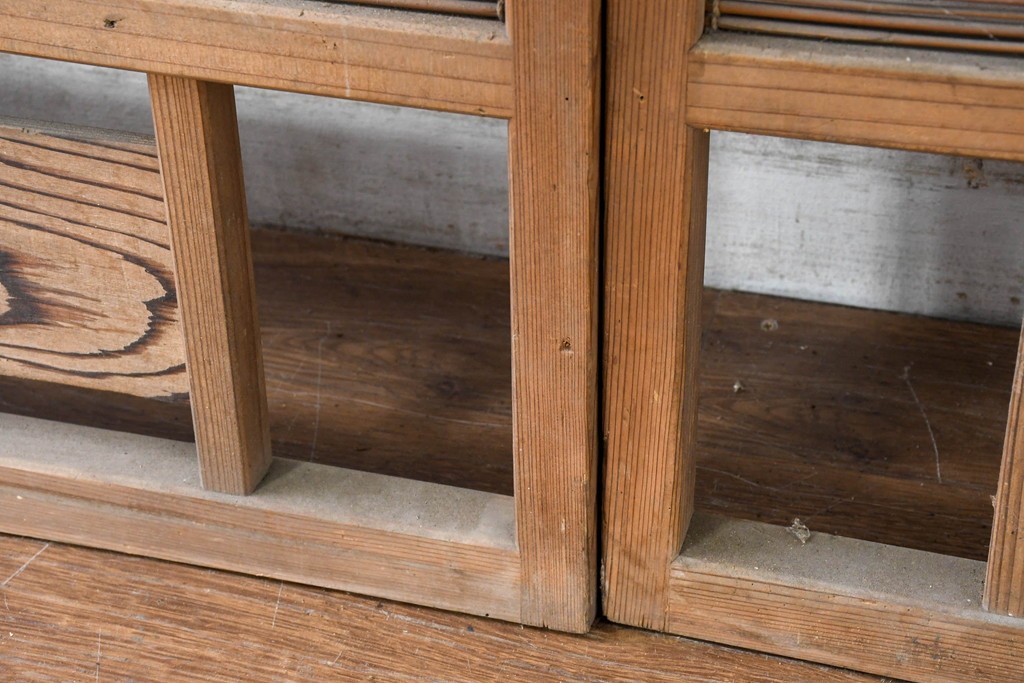 ヴィンテージ建具　昭和中期　涼し気な格子組みの夏戸2枚セット　(R-083493)