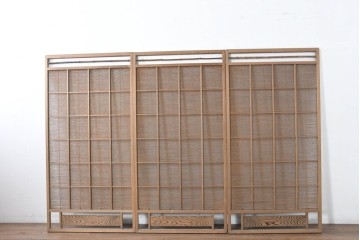 ヴィンテージ建具　昭和中期　涼し気な格子組みの夏戸3枚セット　(R-083495)