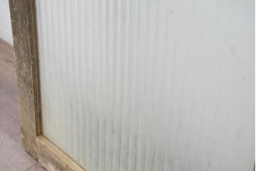 アンティーク建具　空間に抜け感を演出するシンプル木枠ガラス扉1枚(ガラス戸、ドア)(R-083496)