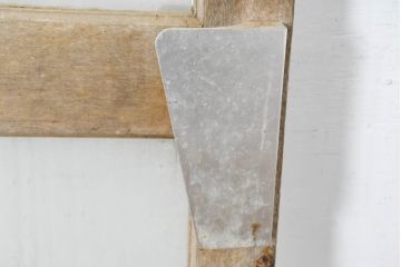 アンティーク建具　空間に抜け感を演出するシンプル木枠ガラス扉1枚(ガラス戸、ドア)(R-083496)
