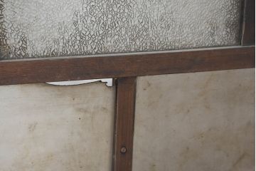 アンティーク建具　大正ロマン　大小のガラスが織りなす表情豊かなデザインのガラス扉1枚(ガラスドア、ガラス戸)(R-083500)