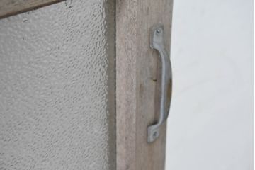 アンティーク建具　時を重ねた風合いが魅力の背の低いガラス扉1枚(ガラス戸、木製扉、ガラス戸)(R-083501)