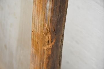 アンティーク建具　使い込まれた風合いが味わい深いモールガラスがアクセントのガラス戸2枚セット(引き戸)(R-083502)