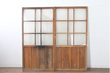 アンティーク建具　使い込まれた風合いが味わい深いモールガラスがアクセントのガラス戸2枚セット(引き戸)(R-083502)