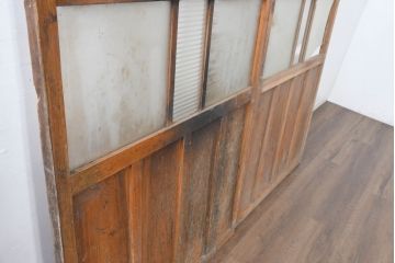 アンティーク建具　使い込まれた風合いが味わい深いモールガラスがアクセントのガラス戸2枚セット(引き戸)(R-083502)