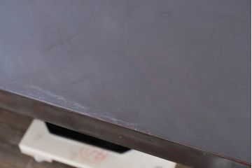 中古　高級品　格式を感じさせる佇まい　高級感ただよう放射状の木目の大きな4人掛けダイニングテーブル(食卓、6人掛け、6P、4P、作業台)(R-083505)