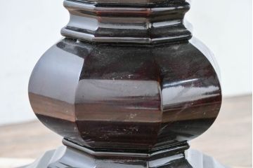 中古　高級品　格式を感じさせる佇まい　高級感ただよう放射状の木目の大きな4人掛けダイニングテーブル(食卓、6人掛け、6P、4P、作業台)(R-083505)