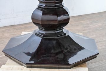 中古　高級品　格式を感じさせる佇まい　高級感ただよう放射状の木目の大きな4人掛けダイニングテーブル(食卓、6人掛け、6P、4P、作業台)(R-083505)