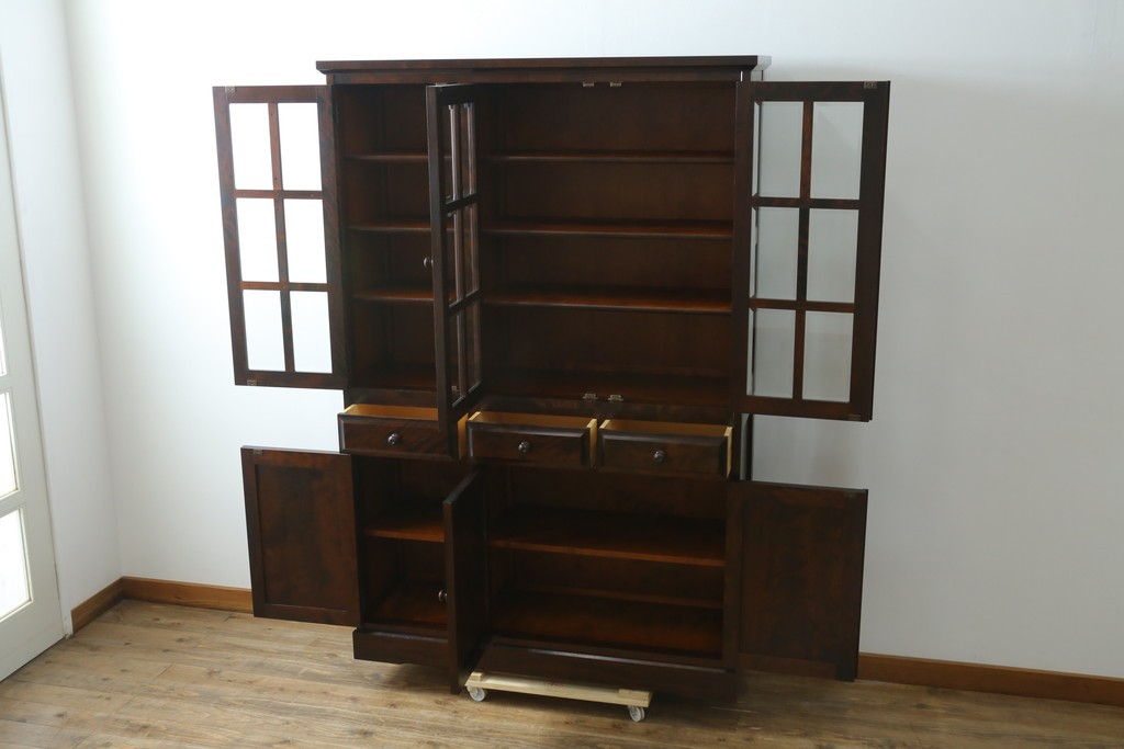 中古　北海道民芸家具　HM165K　高級感漂う上品な佇まいの食器棚　定価約43万円　(R-083506)